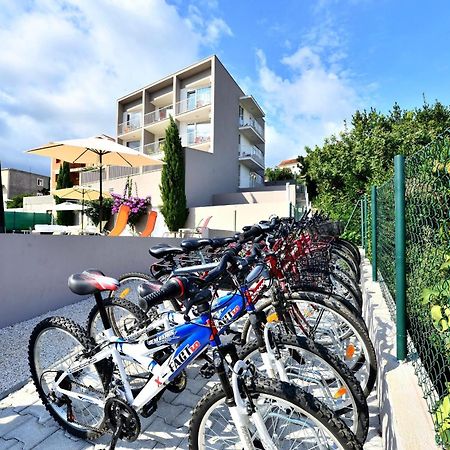 Bretia Apartments Сутиван Экстерьер фото