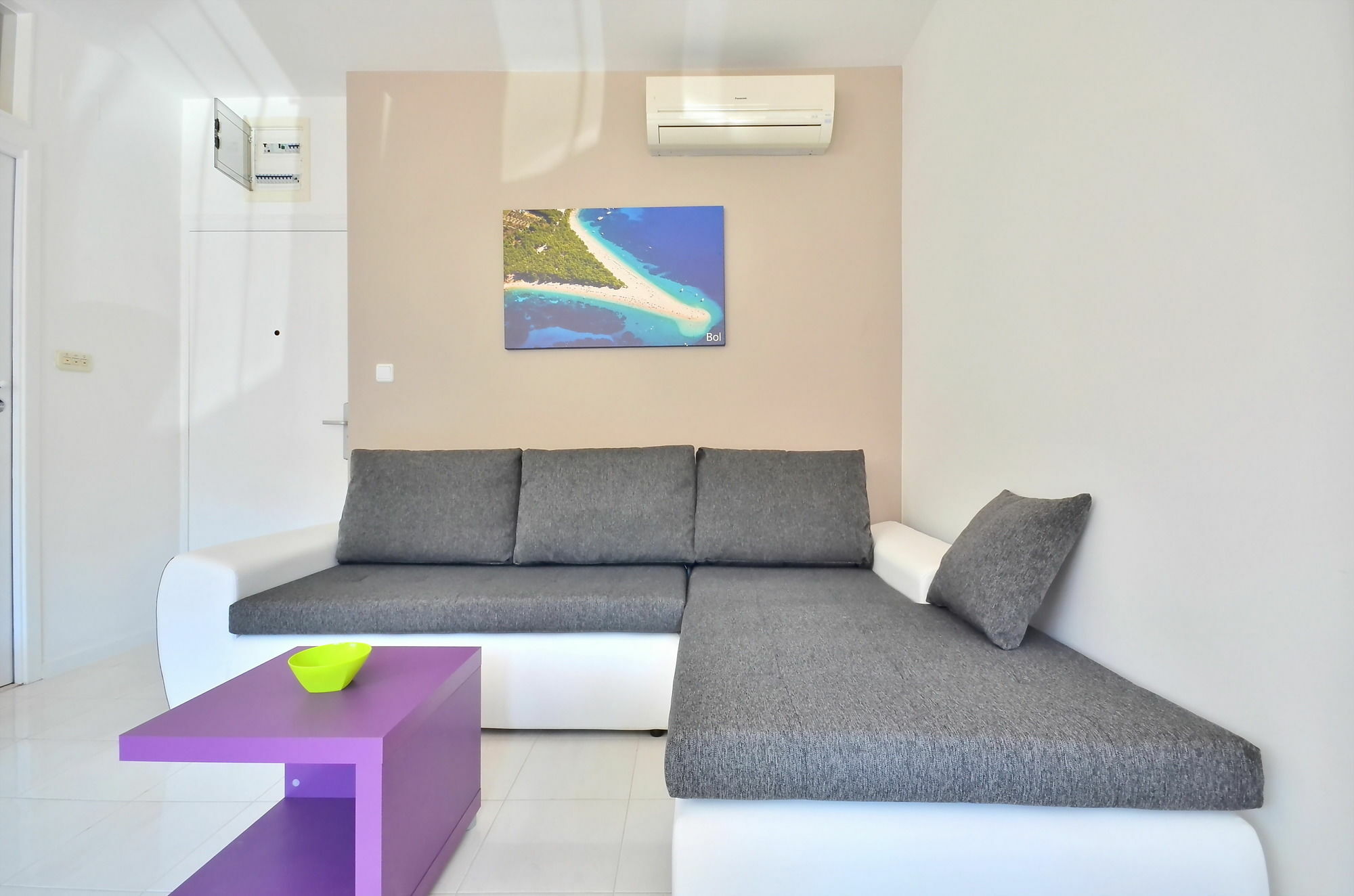 Bretia Apartments Сутиван Экстерьер фото
